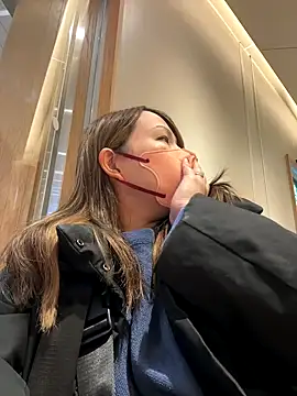 Snapshot of annna_annna_2024 chatting on 12/05/25, 01:47 annna annna 2024 online show from 12/05/25, 01:47