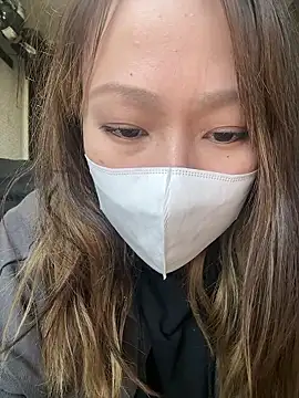 Snapshot of annna_annna_2024 chatting on 12/17/25, 02:39 annna annna 2024 online show from 12/17/25, 02:39