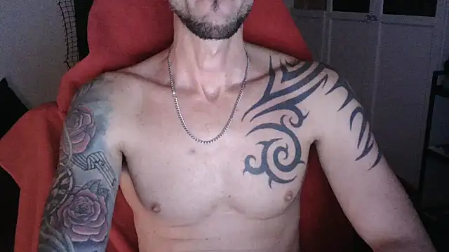 Snapshot of gabrielsaiyann chatting on 11/21/25, 02:21 gabrielsaiyann online show from 11/21/25, 02:21