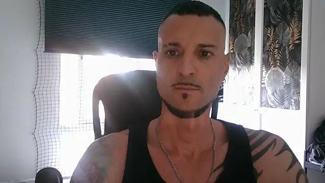 Snapshot of gabrielsaiyann chatting on 02/18/26, 04:14 gabrielsaiyann online show from 02/18/26, 04:14