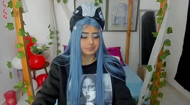 lussyevans24 online show from 02/18/25, 10:27