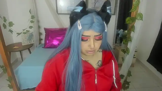 lussyevans24 online show from 03/06/25, 07:36