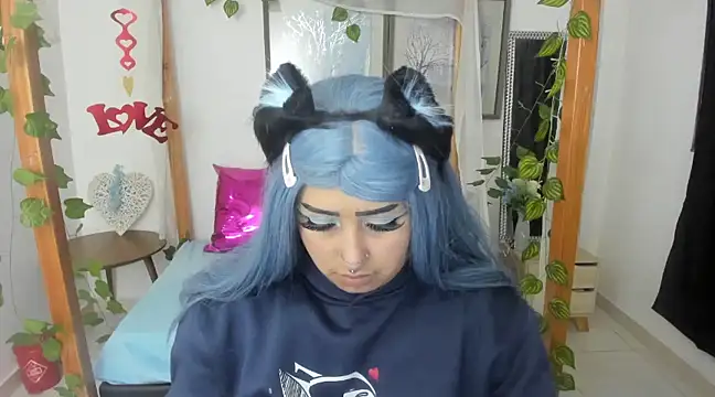 lussyevans24 online show from 03/13/25, 03:11