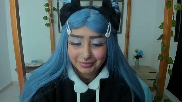 lussyevans24 online show from 03/21/25, 03:44