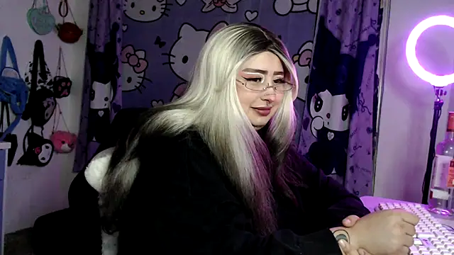 lussyevans24 online show from 04/25/26, 03:31