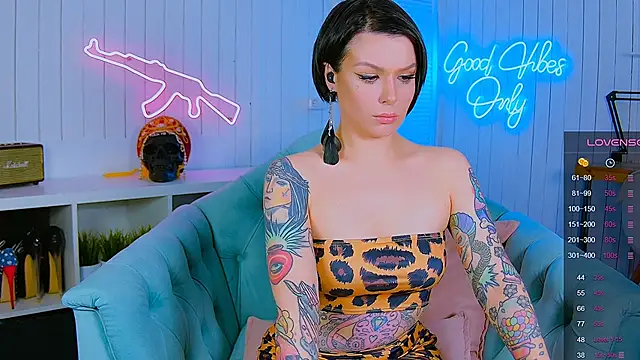 My toys pink online show from 03/13/25, 03:44