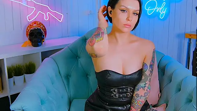 My toys pink online show from 03/15/25, 12:47