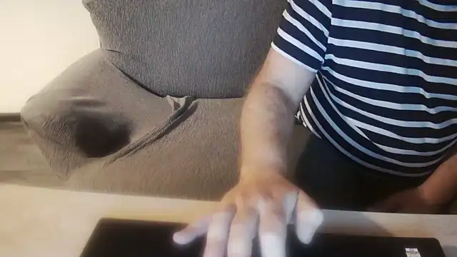 margotgra82 online show from 01/02/25, 04:35