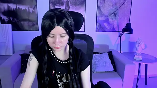 LexiWenford online show from 12/04/24, 09:07