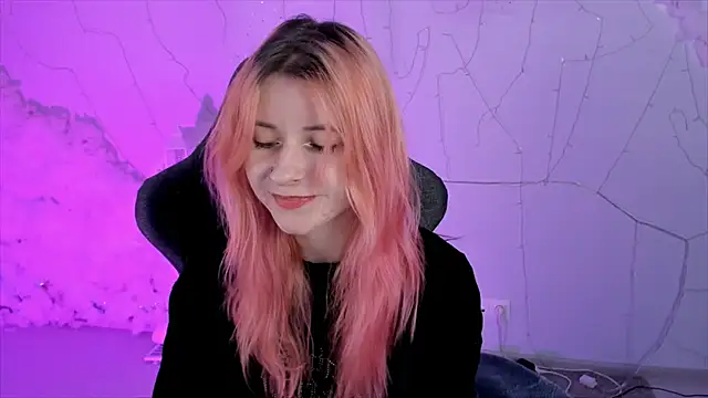 LexiWenford online show from 01/28/25, 05:54