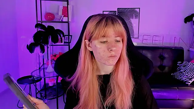 LexiWenford online show from 02/20/25, 03:12