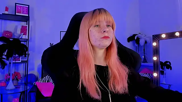 LexiWenford online show from 02/20/25, 06:17