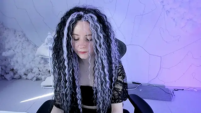 LexiWenford online show from 03/18/25, 08:58