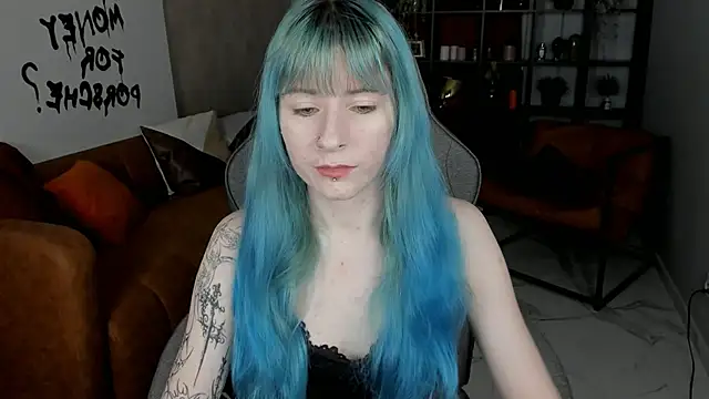 LexiWenford online show from 10/22/25, 03:07