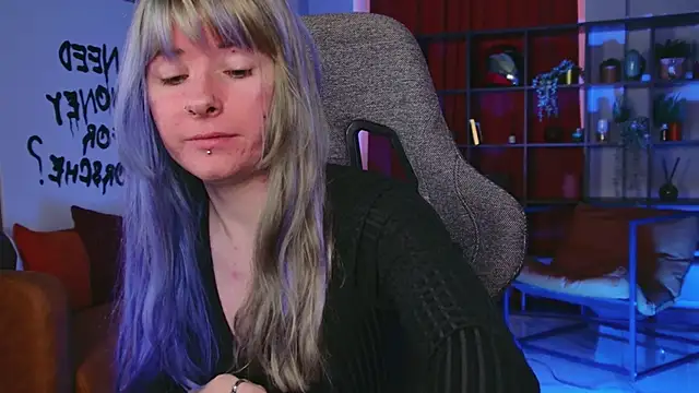 LexiWenford online show from 05/05/26, 03:25