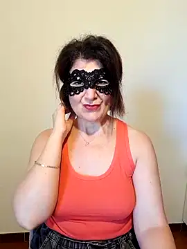 Snapshot of Viola8p chatting on 09/19/25, 10:16 Viola8p online show from 09/19/25, 10:16