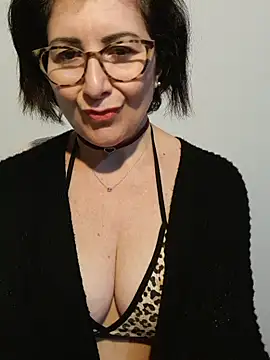 Viola8p online show from 11/14/25, 03:00