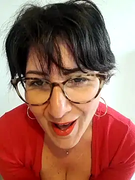 Snapshot of Viola8p chatting on 04/30/26, 09:26 Viola8p online show from 04/30/26, 09:26