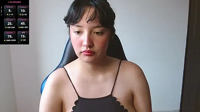 Snapshot of alexaa08 chatting on 03/20/26, 12:10 alexaa08 online show from 03/20/26, 12:10