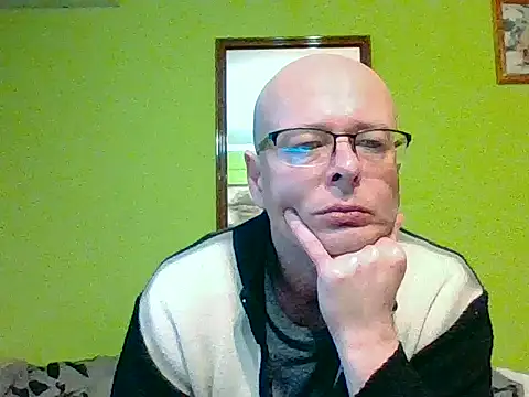 Snapshot of Tiger202441 chatting on 02/08/26, 02:42 Tiger202441 online show from 02/08/26, 02:42