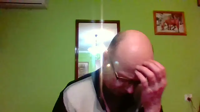 Snapshot of Tiger202441 chatting on 03/28/26, 11:04 Tiger202441 online show from 03/28/26, 11:04