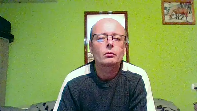 Snapshot of Tiger202441 chatting on 04/24/26, 10:12 Tiger202441 online show from 04/24/26, 10:12