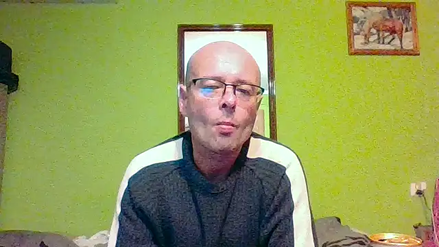 Snapshot of Tiger202441 chatting on 05/15/26, 07:10 Tiger202441 online show from 05/15/26, 07:10