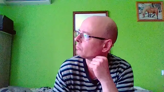 Snapshot of Tiger202441 chatting on 05/17/26, 12:23 Tiger202441 online show from 05/17/26, 12:23