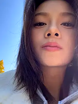 Snapshot of Asia-Melody chatting on 11/14/25, 02:21 Asia-Melody online show from 11/14/25, 02:21