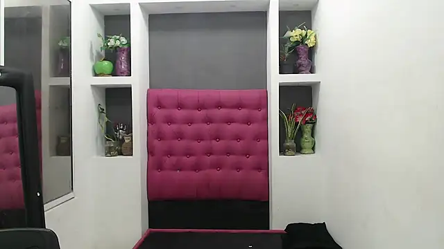 Snapshot of Dona_Tela chatting on 12/28/24, 03:04 Dona Tela online show from 12/28/24, 03:04