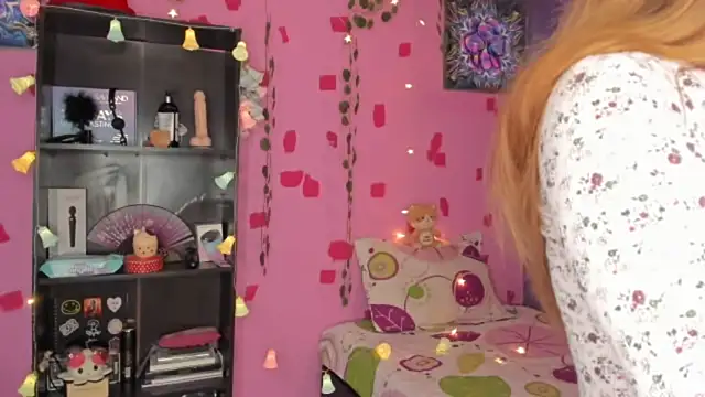 Snapshot of kittyzenn chatting on 02/03/25, 09:07 kittyzenn online show from 02/03/25, 09:07