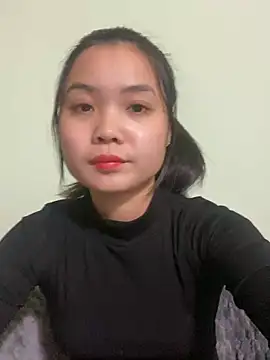 Maeve2k5 online show from 12/30/24, 12:20