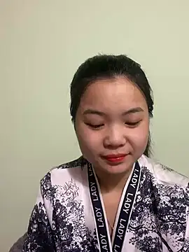 Maeve2k5 online show from 01/04/25, 11:59