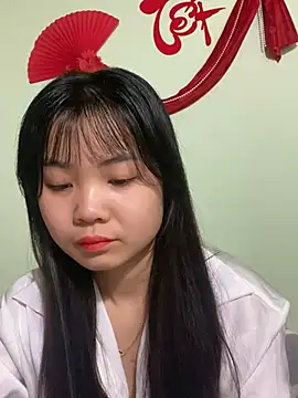 Maeve2k5 online show from 02/24/25, 12:20