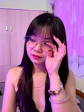 Maeve2k5 online show from 10/03/25, 02:41