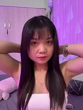 Maeve2k5 online show from 11/23/25, 10:37