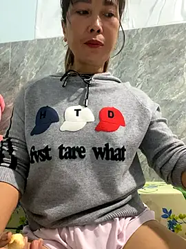 Linaannn online show from 11/20/25, 11:59