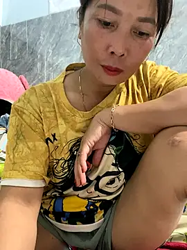 Linaannn online show from 12/05/25, 11:41