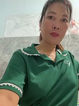 Linaannn online show from 12/14/25, 11:53