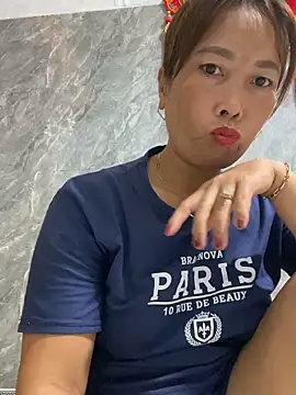 Linaannn online show from 06/09/26, 11:38