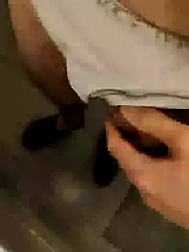 Snapshot of bossofpanty94 chatting on 01/24/25, 09:47 bossofpanty94 online show from 01/24/25, 09:47