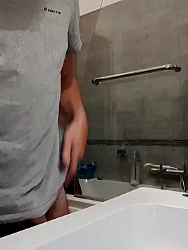 Snapshot of bossofpanty94 chatting on 02/23/25, 09:16 bossofpanty94 online show from 02/23/25, 09:16