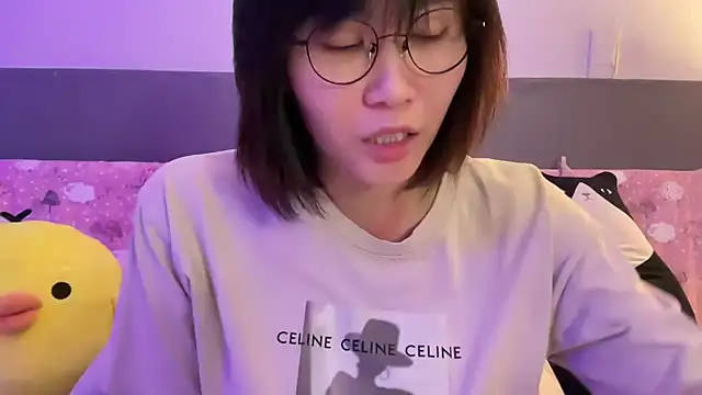 Snapshot of Ashepova000 chatting on 12/09/24, 12:30 Ashepova000 online show from 12/09/24, 12:30