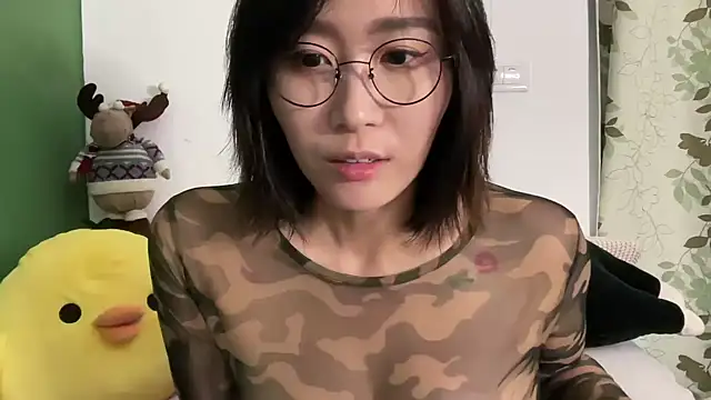 Snapshot of Ashepova000 chatting on 01/09/25, 11:58 Ashepova000 online show from 01/09/25, 11:58