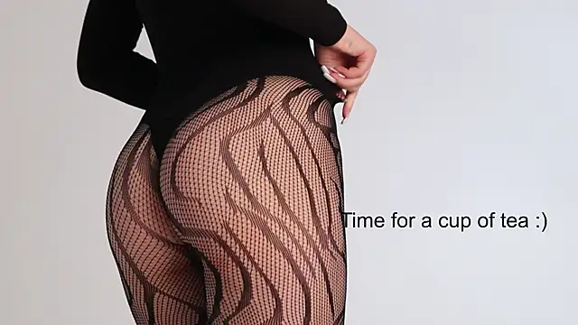 Snapshot of LindaThacker chatting on 09/20/25, 04:46 LindaThacker online show from 09/20/25, 04:46