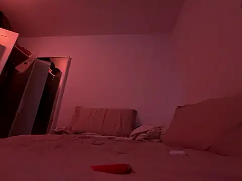 Snapshot of esteraulxxx chatting on 12/03/24, 09:11 esteraulxxx online show from 12/03/24, 09:11