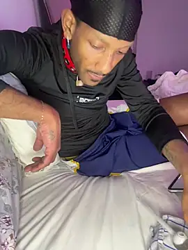 Snapshot of esteraulxxx chatting on 12/09/24, 10:09 esteraulxxx online show from 12/09/24, 10:09