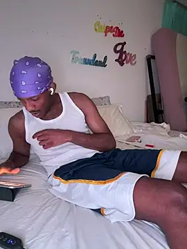 Snapshot of esteraulxxx chatting on 12/10/24, 06:17 esteraulxxx online show from 12/10/24, 06:17