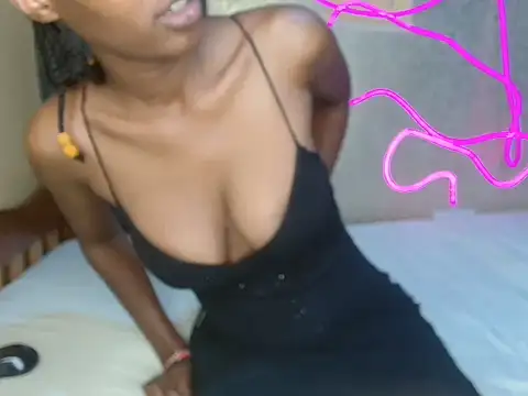 Cindie Channel online show from 11/19/25, 03:45