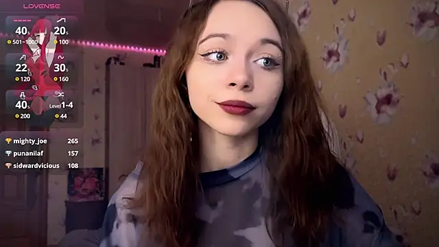 Snapshot of _SofiaBrown chatting on 02/12/25, 12:55  SofiaBrown online show from 02/12/25, 12:55